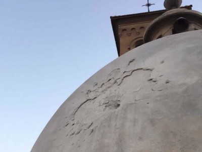 Colpo di mortaio su un convento francescano a Damasco