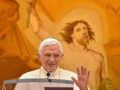 Benedetto XVI chiede pace per Siria e Iraq