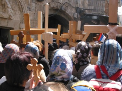 La Via Crucis lungo la Via Dolorosa