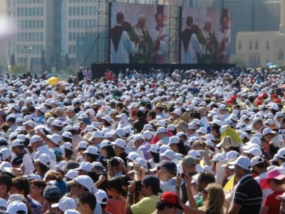 Il Papa a Beirut: I cristiani servano tutti nel costruire la pace