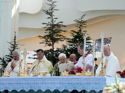 Benedetto XVI e i cattolici d’Oriente: «Incoraggiati dal suo calore»