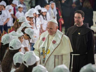 Un aiuto del Papa ai bimbi dei campi profughi palestinesi