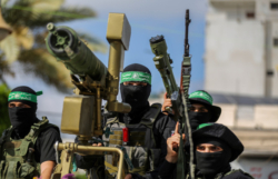 I media israeliani: Il governo giocato da <i>Hamas</i>
