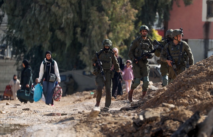 La voce del parroco di Jenin, città sotto assedio